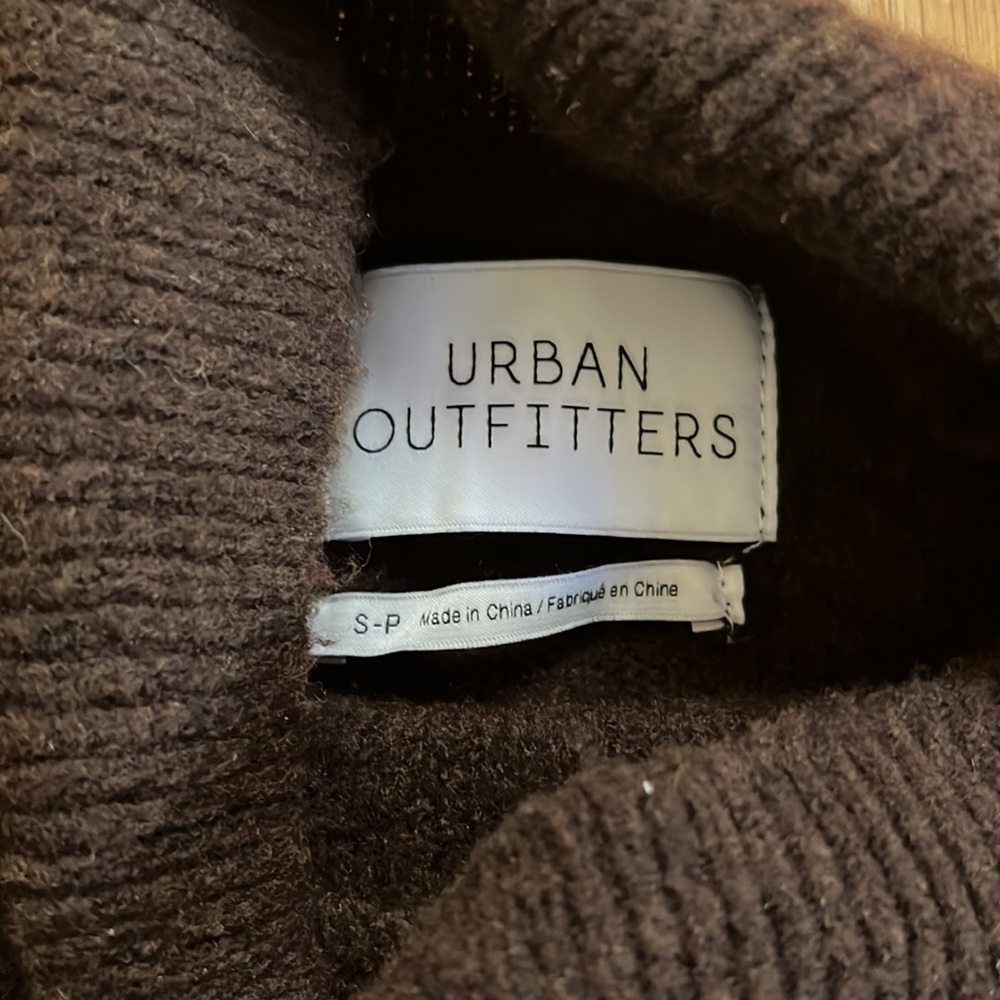 Urban Outfitters Kyla crop brown turtleneck sweater S - Picture 6 of 9